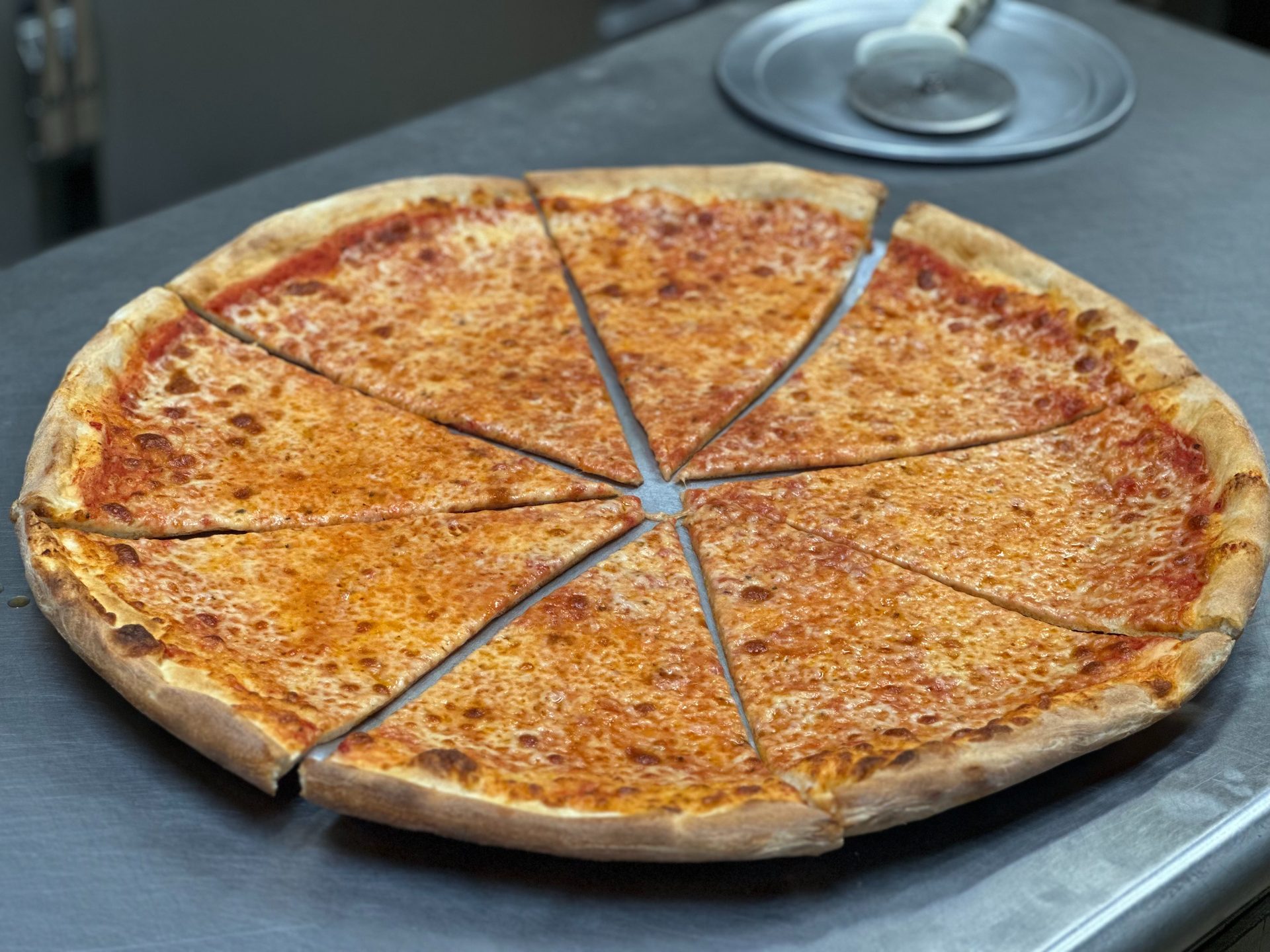 Extra Large Pizza + 15 Wings DAILY SPECIAL - ONLY $33 +tax IN STORE/Delivery